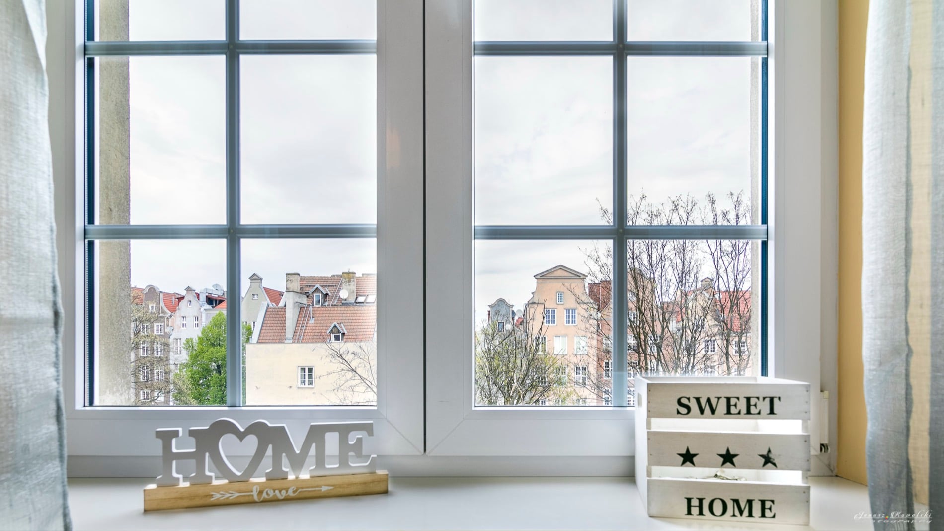 Long Street Residence apartment in Gdańsk Old Town on Długa — interior view 5