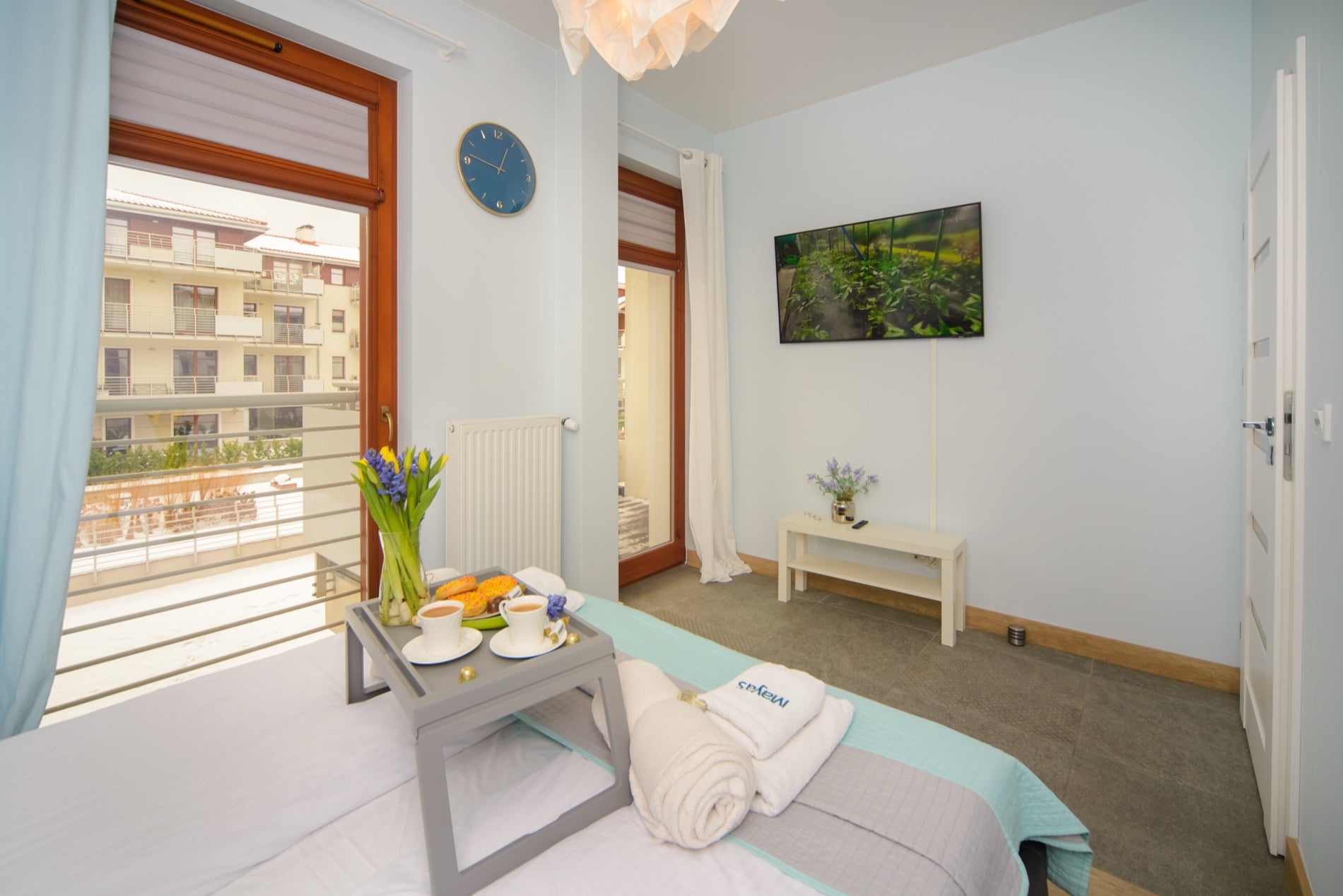 Neptun Park seaside apartment in coastal aqua tones near Brzeźno beach in Gdańsk — interior view 2