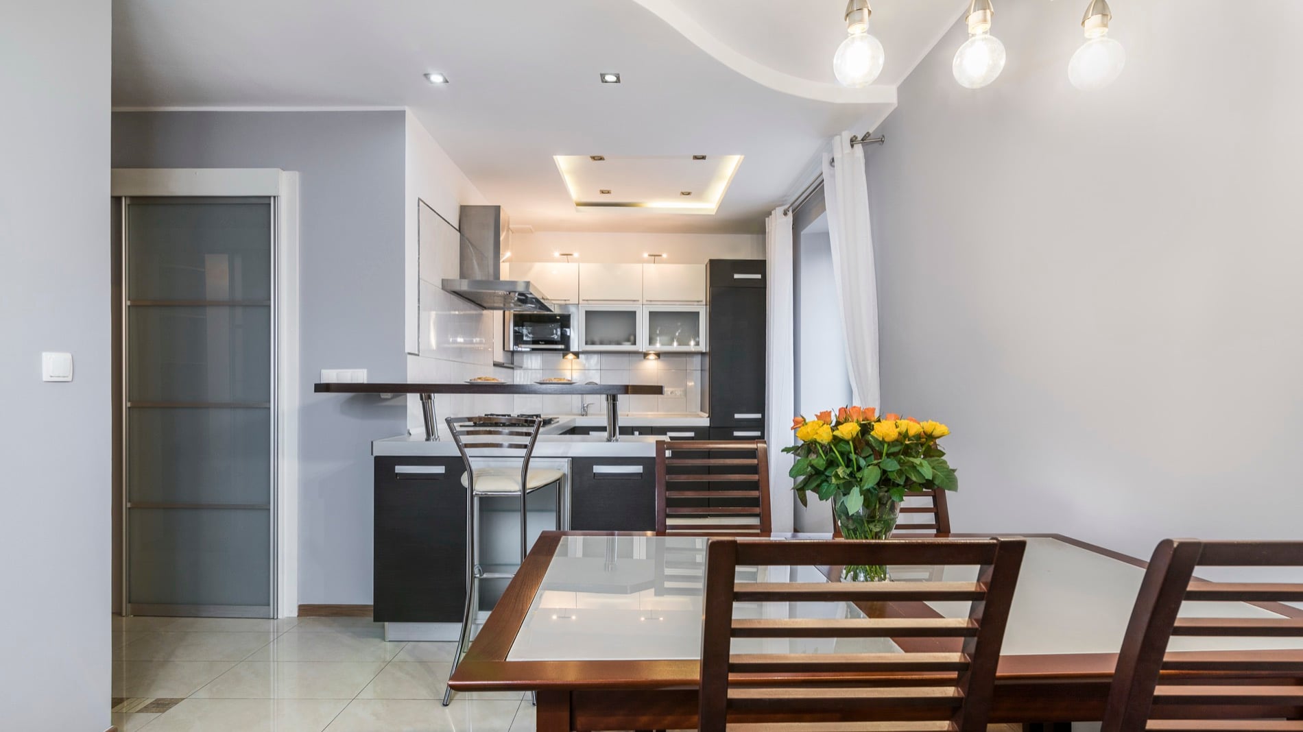 Piwna Street apartment near St Mary's Church in Gdańsk Old Town — interior view 3