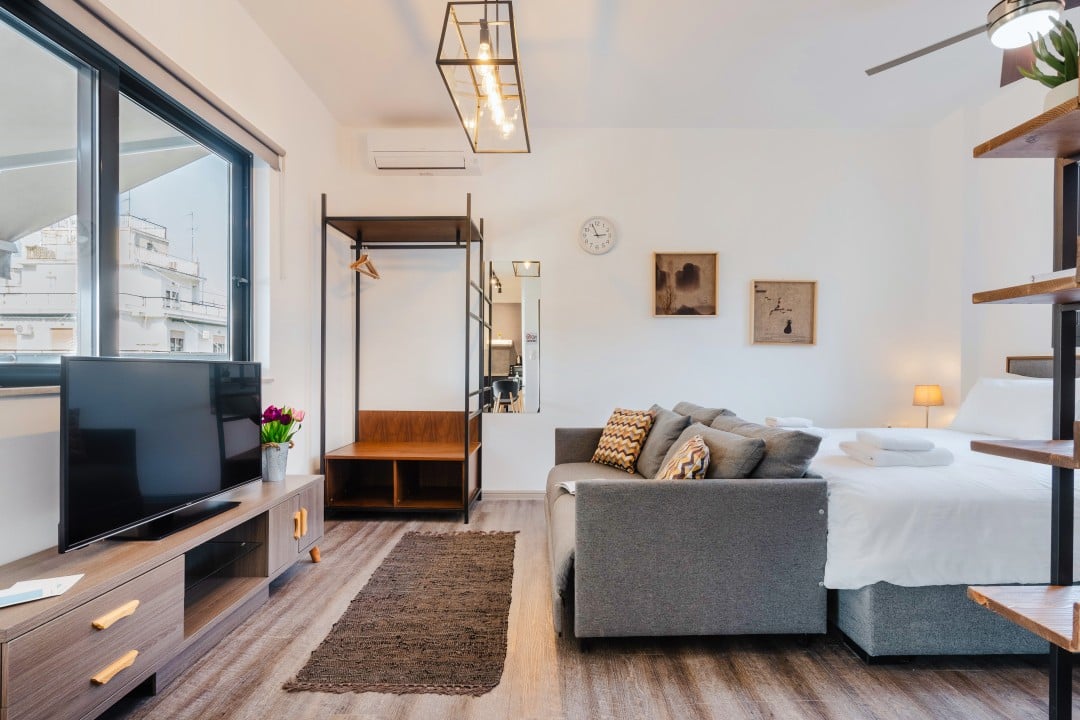 Mavromichali 52 · One-bedroom 23 — photo 4 of 16