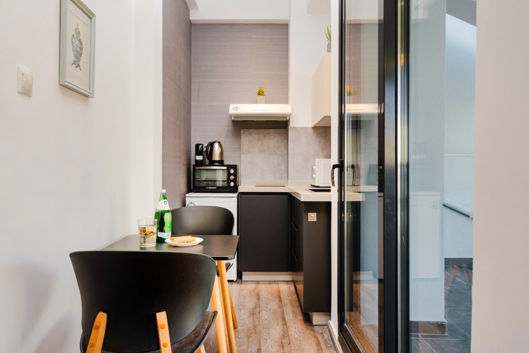 Mavromichali 52 · One-bedroom 23 — photo 1 of 16