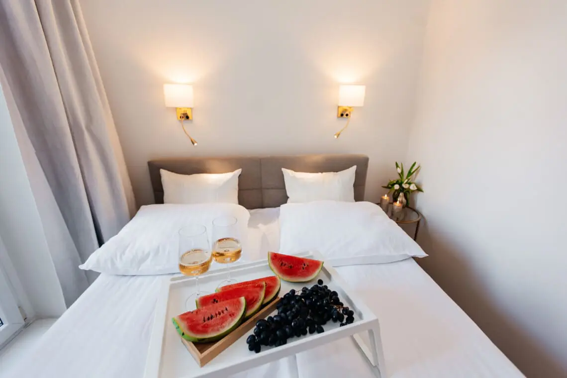 0236dc6c c617 4299 a8ce 119e09f996a2