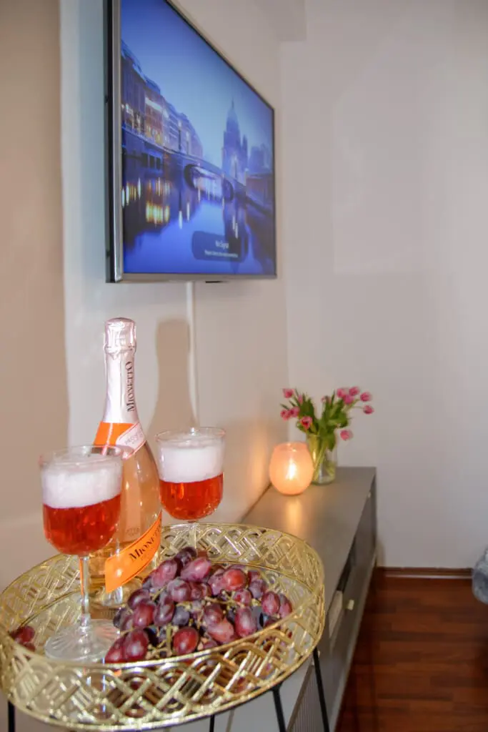 03a2b6f7 a701 4611 a433 1d1c059c1bd4