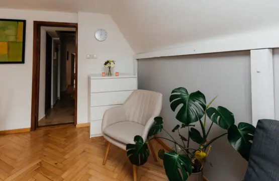 05c9bce0 f7b6 4985 a653 52789d2f14e2