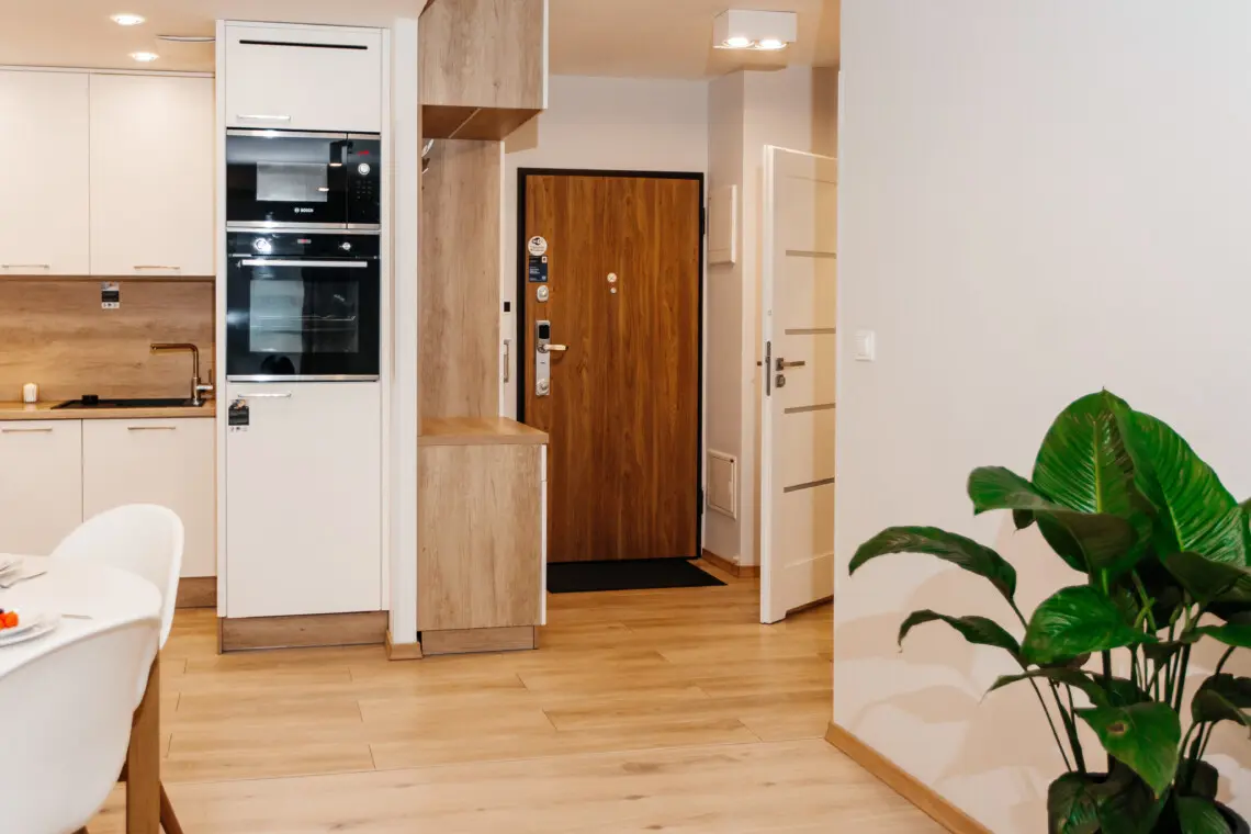 16d87128 b641 4d69 9895 3dbc81f440a9