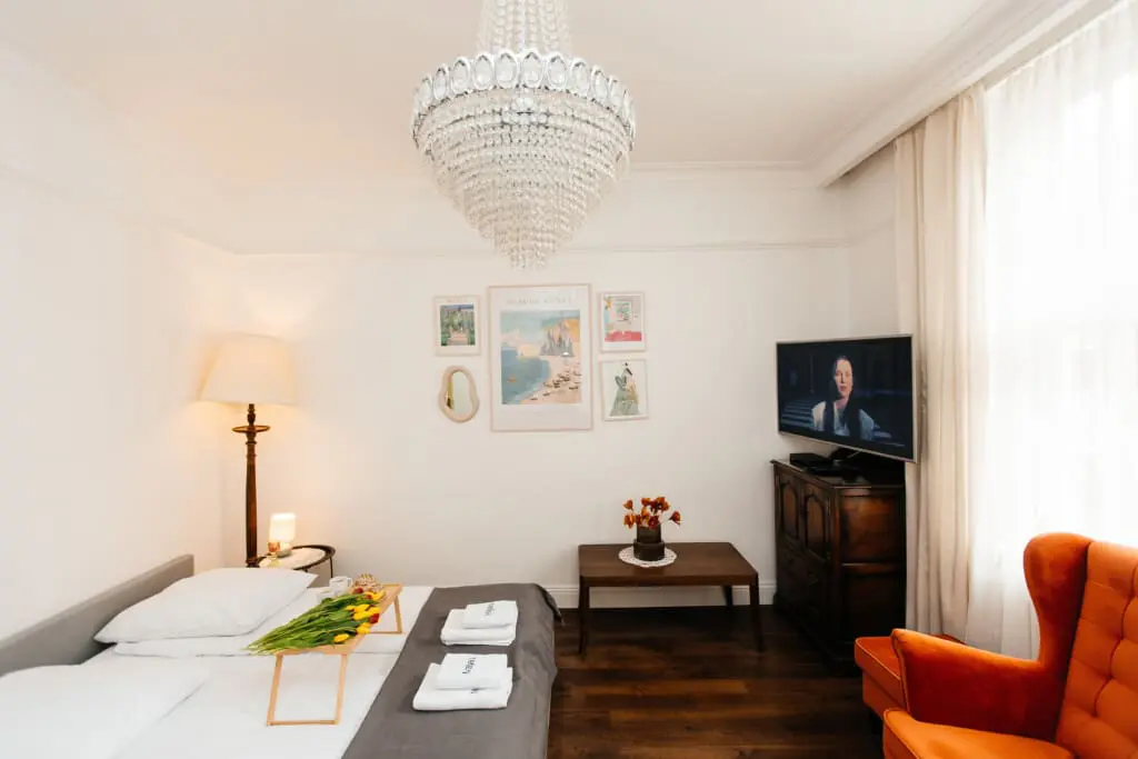 1b9b1a8c 8310 4111 812a 44c2421ba6b1