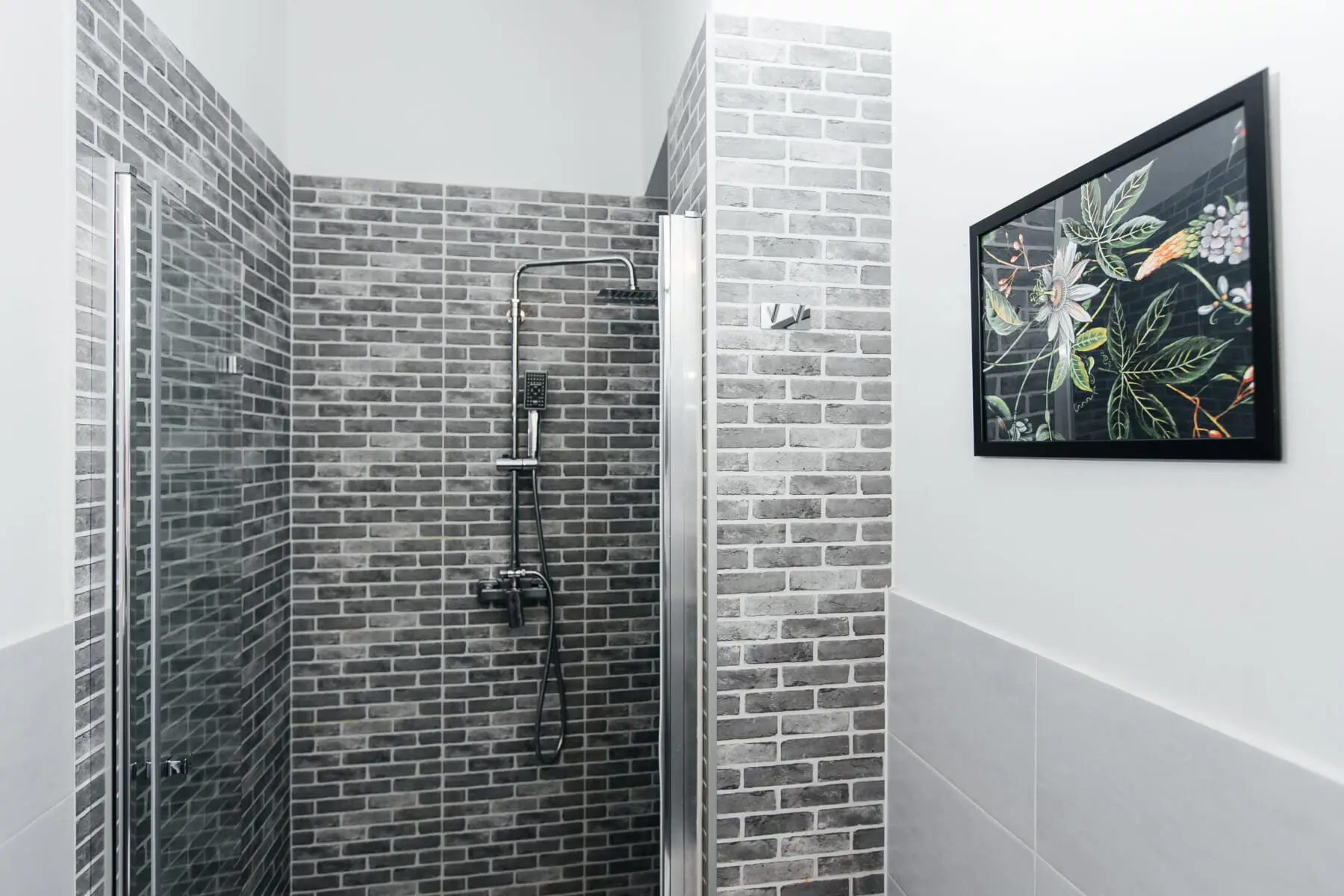 215bdad2 d246 46b2 bacd fecd19bb27f3