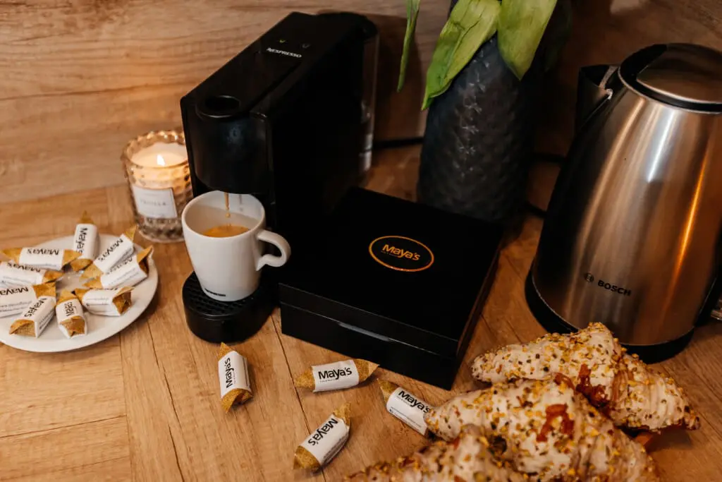 21bc0acf e425 4572 ae52 cf01ea2805f5