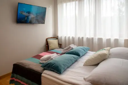 275a809a a05b 4403 90a6 fc7e6b258439