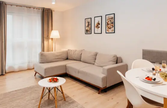 3e3d8290 c752 4b4c 80e7 172d3a7ee51a