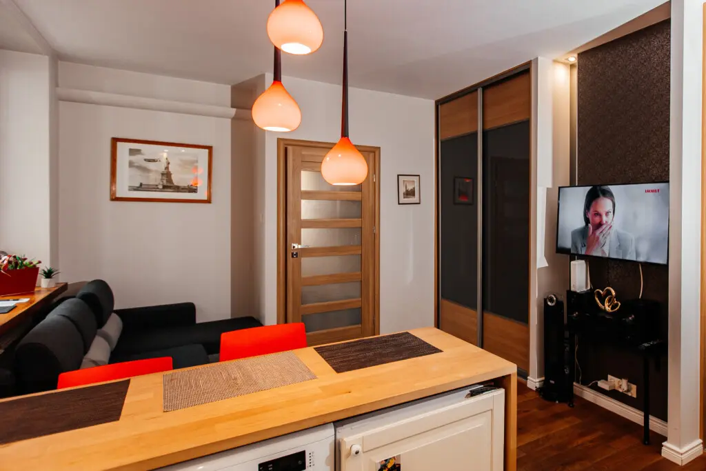 41f6abfb 9c7d 4ee2 9907 91dba061b672