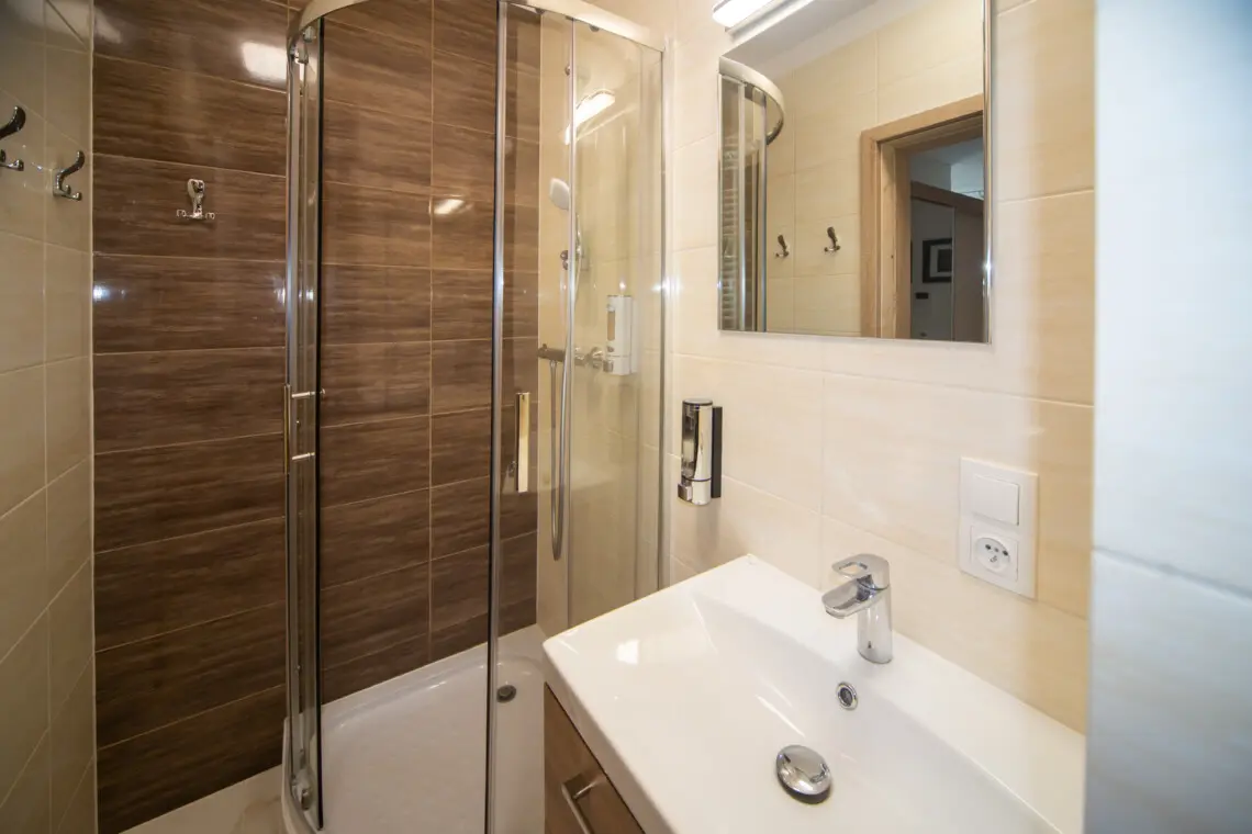 4230b2e5 0fb3 4f02 ae52 6e8d84cc7aac