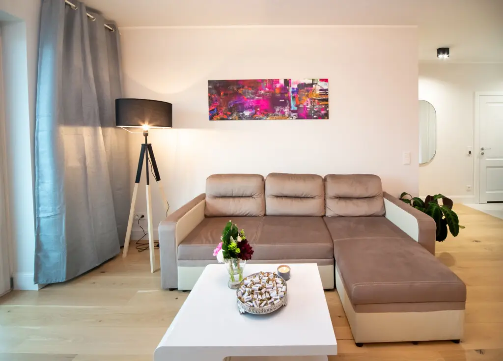 4935c6f5 3ca5 46c4 a800 f1c3193d7911