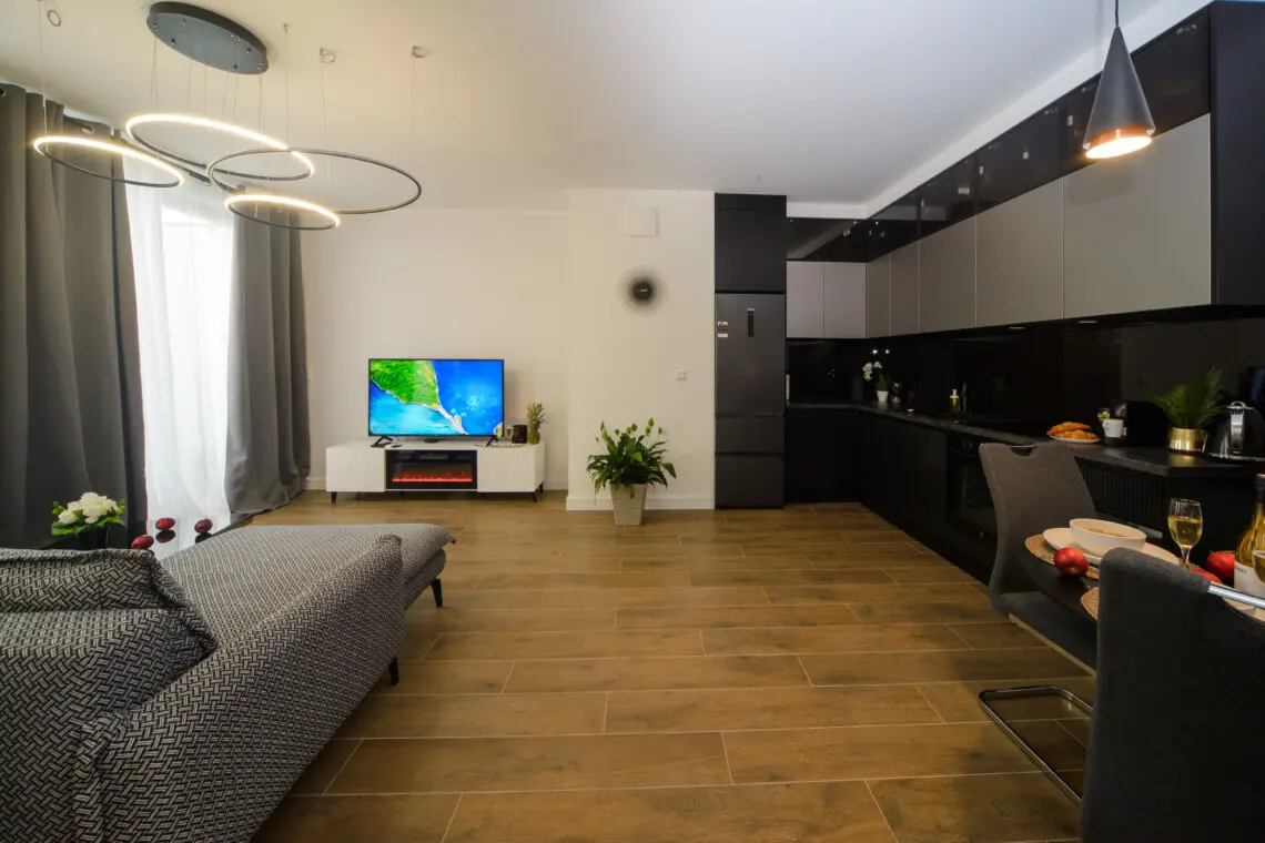 4a6a8109 b647 402f 94cb 2de05a11fd83