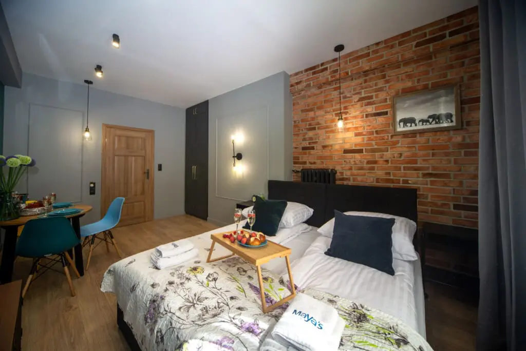 606c5a11 7d82 489d 9c5f 9553d4236a70