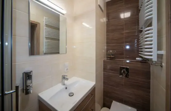 7f43daba f556 49ec 95f5 784835a027c3