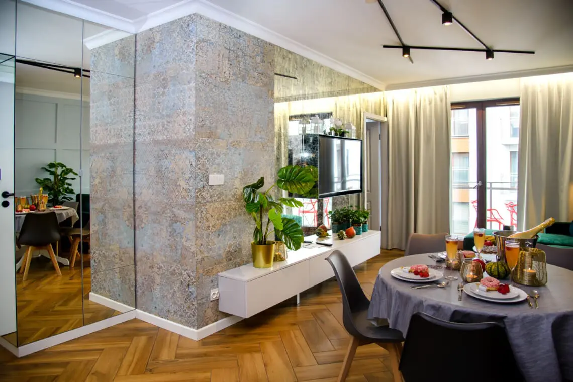 7f7147e1 d6e9 4327 8b7b f6eb36780c93