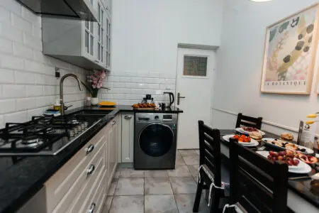 80c1d268 8076 4fc2 a911 297924faa2bc