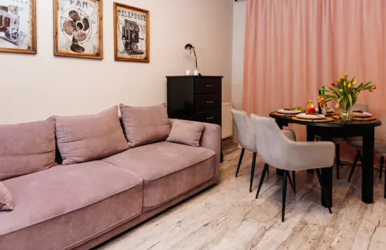 80cdd295 dc73 44ee a4b4 c92bc9d161d6