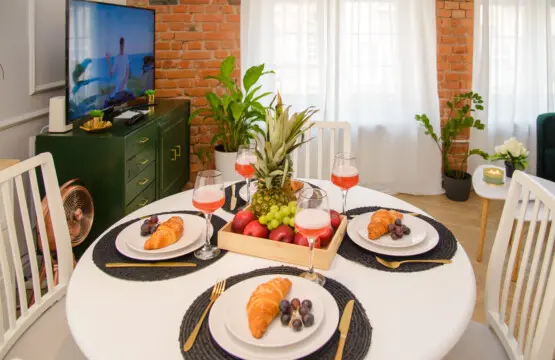 812d3d21 e43b 438c b474 975904921b2e