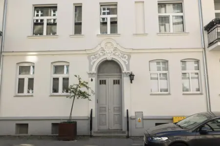 8e813406 fd36 4454 99d7 7e1c50d892f1