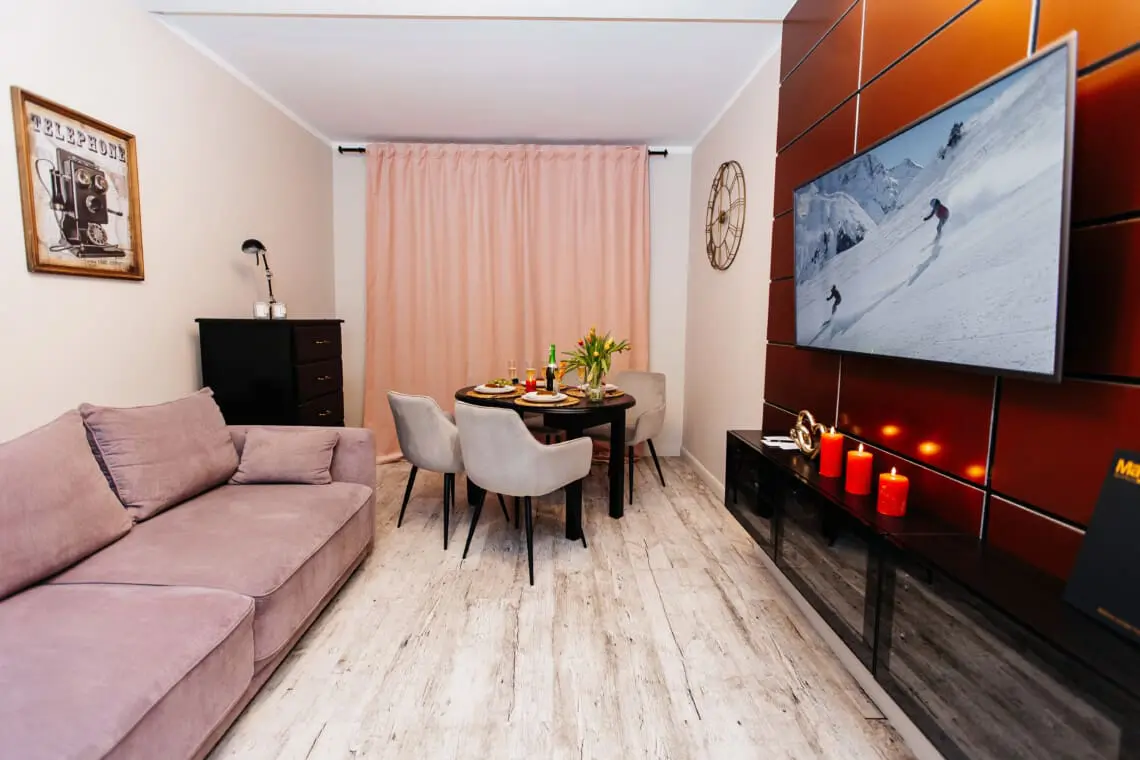 8f84bce4 e72e 493b 986a 216aab8e38ed