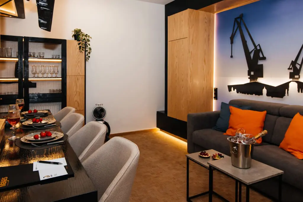 916fd9b7 777e 4280 8586 35136b9cf651