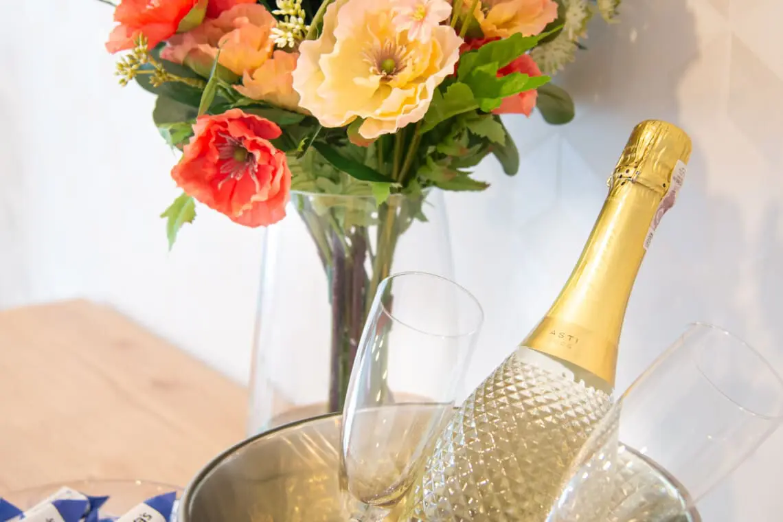 9ce8afb0 6c93 4361 a303 1ab6dd7a8bbc