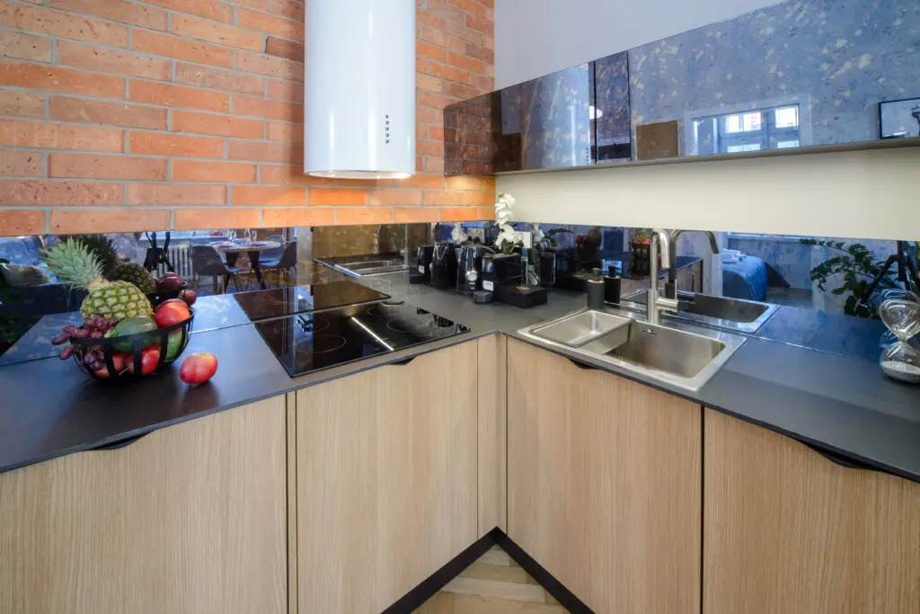 a169836e a22f 4f4e 9fa7 4e8e0f06ef40