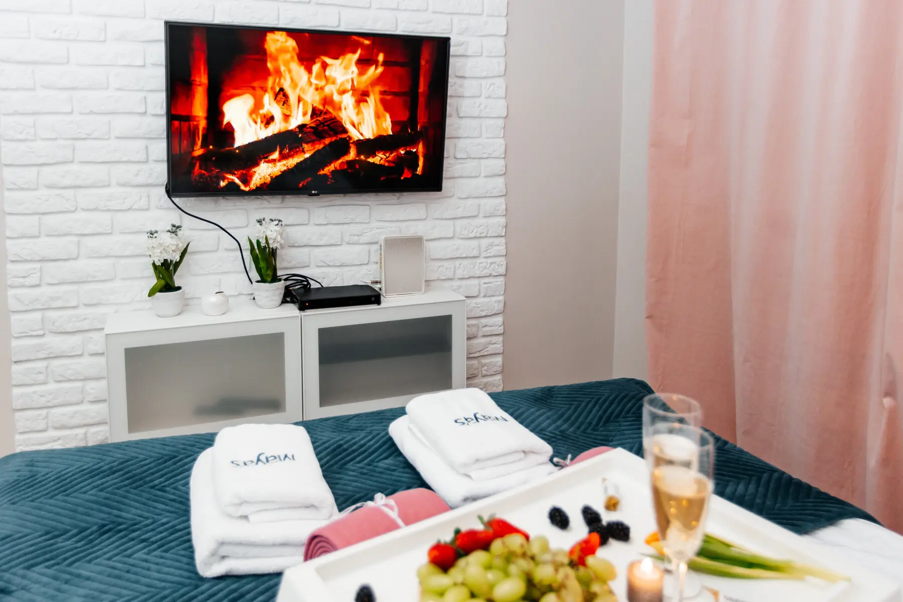 ae108e3e fde9 4911 9c6e 63b61d83e36f