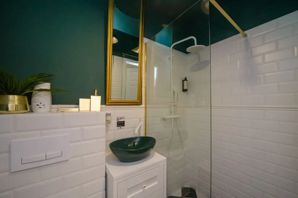 c23dbcee 445a 45b3 9f81 a05867d37320