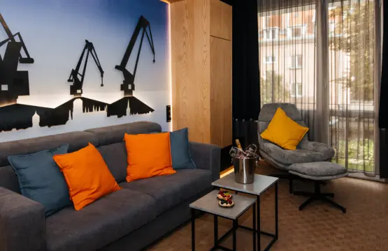 c55c9bc3 b8ed 4c55 b67e c2e8ca648773