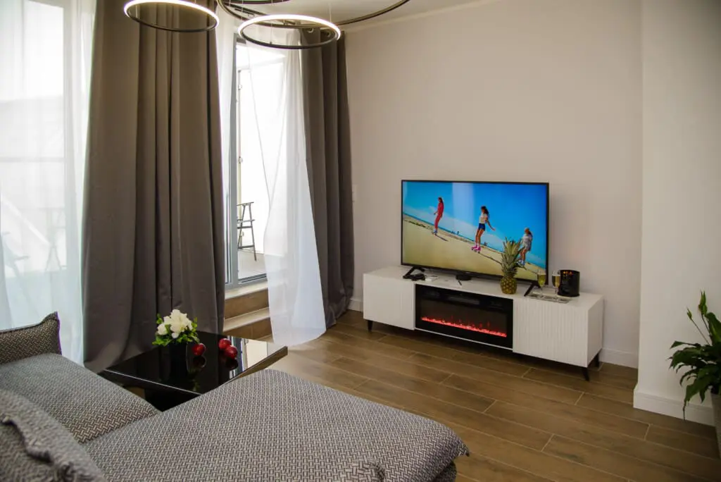 c5d0796e 01ca 4687 860e 2b96486d1cb2