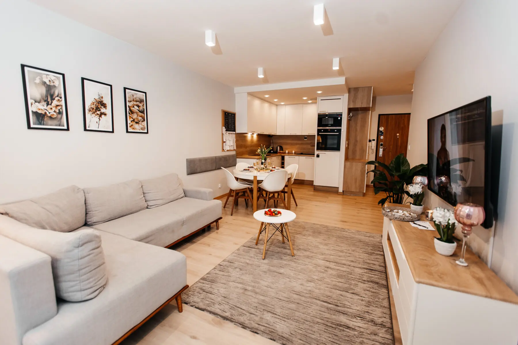 c5e8e642 1e6e 4b45 8120 af400f727e54