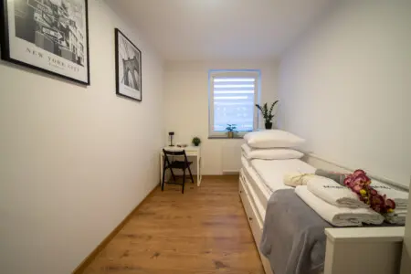 cd4aad18 d359 4d8e a339 a960e37c8735