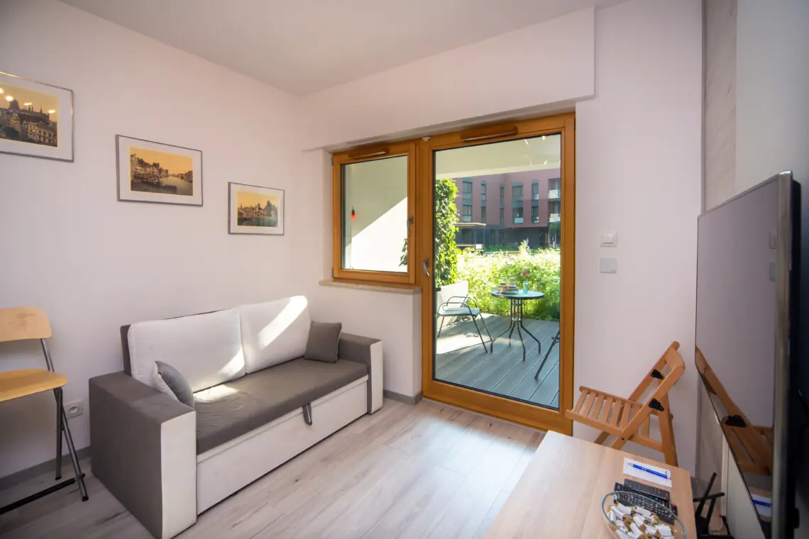 d1ec35f3 d5ab 4b11 9906 054bf7bd9e8f