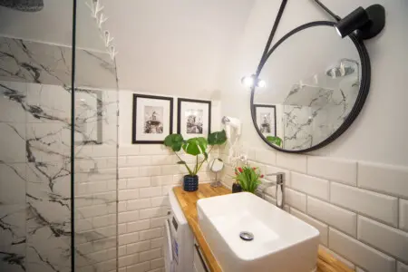 d9e2e30f fa71 4848 aa49 821a5583b7e4