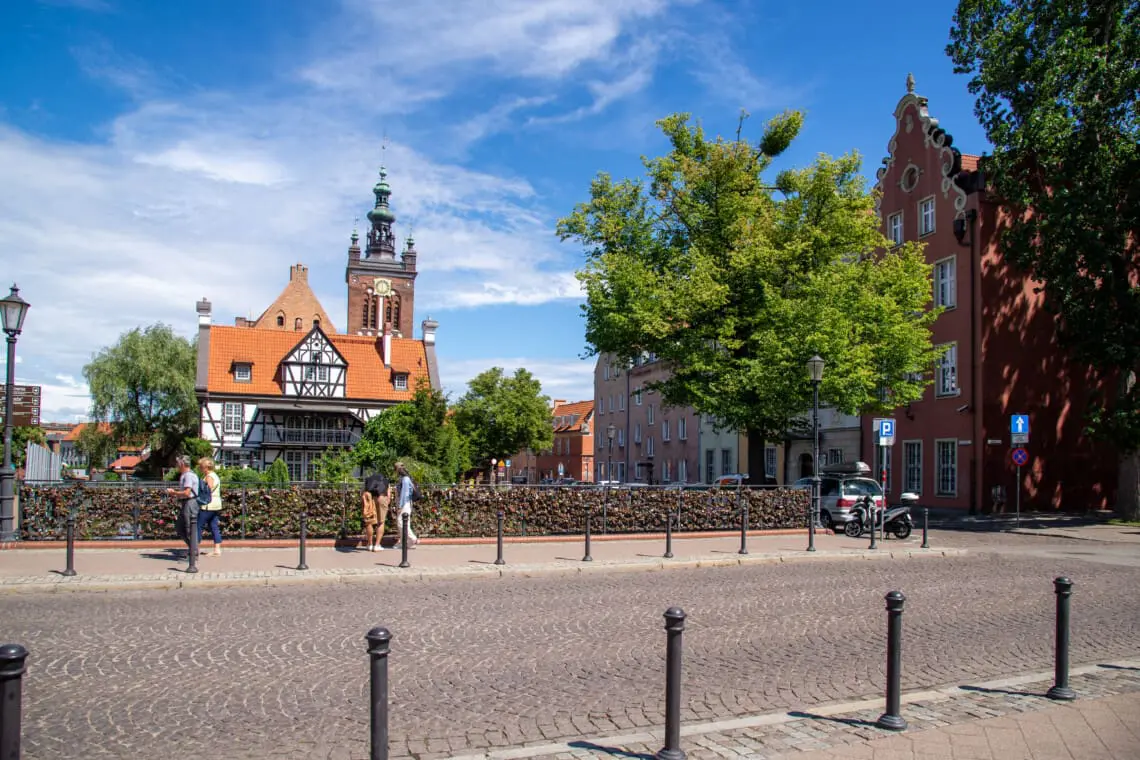 dedba3db 7a7a 4f29 85e4 04e7d03f846e