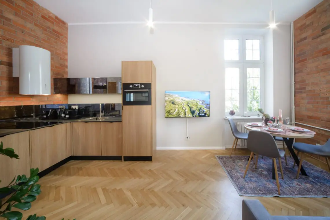 e766b59a 4c09 42c1 89cc 2624cb748ee0