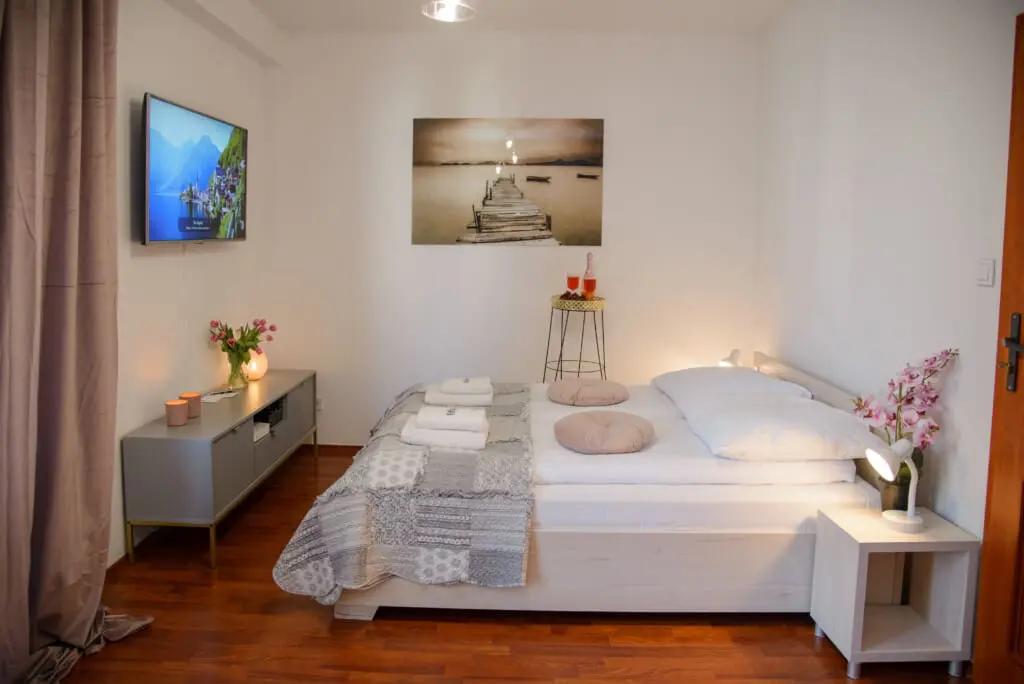 e8b9d5fb d89e 47a0 83d8 661ef9592591