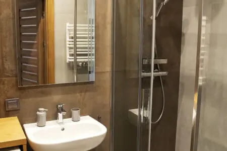 eaf8ffcc 94b6 4729 b94c ad5a2b6a1eab