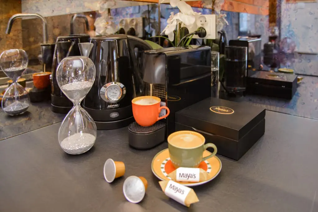 ef90a4e2 adba 4e02 b203 aa46afb25d0a