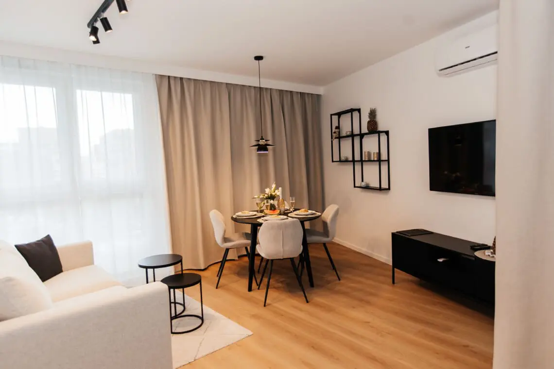 f230f23c dc1a 4390 839e 245d39edbf6f