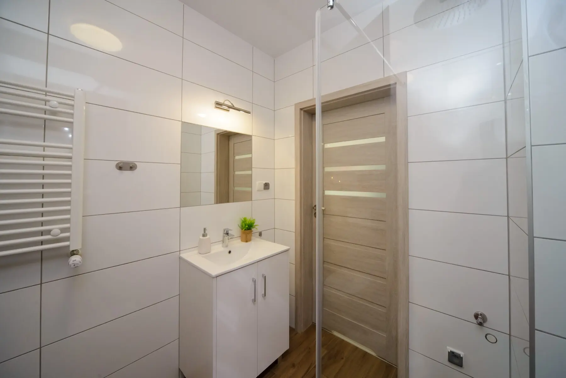 016b8de9 c773 488e afab c583f9fc25de