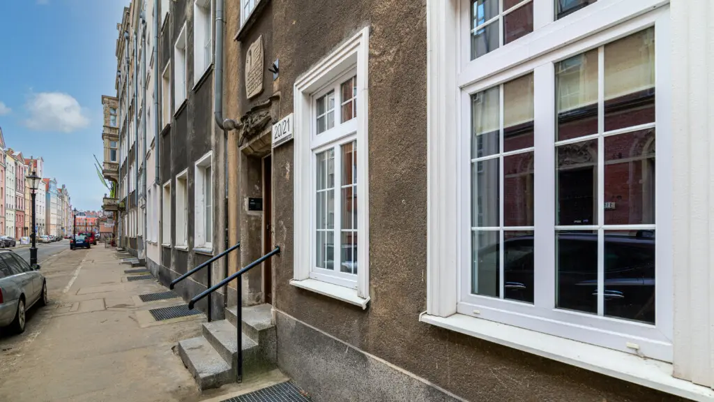 02ba158e b490 4c44 be35 fefeb541800b