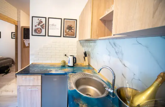 15ce5b30 8840 4d3e b7b9 88176ab30f61