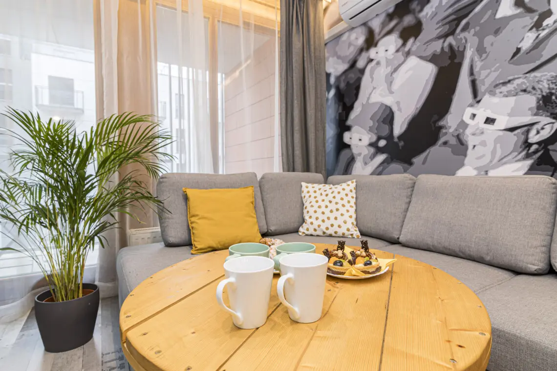 15fb7e57 1eee 4ede 9ee4 f8a75c2de6cb