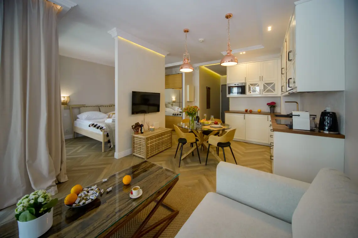 1a57a9ea 1100 48ce b4ef 2c345ce8ba65