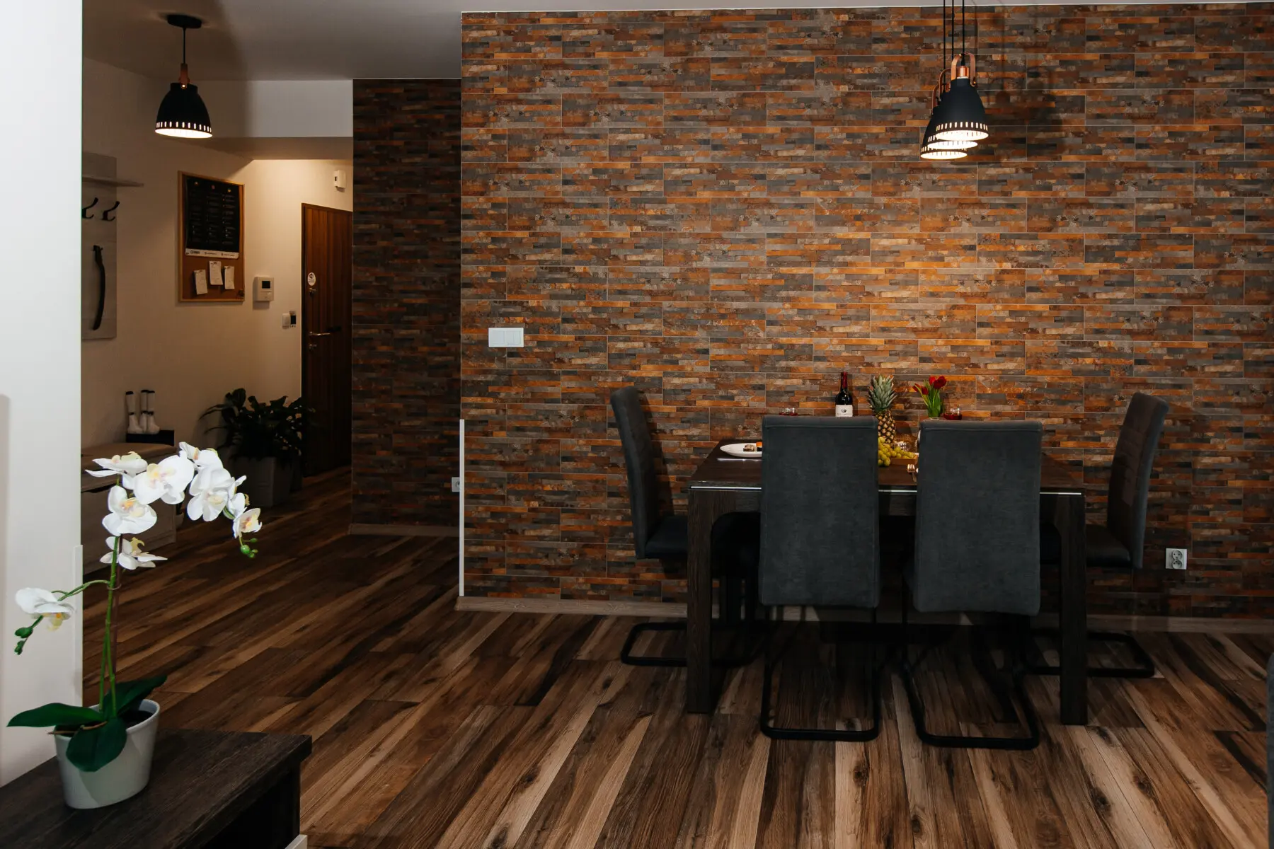 1f1a29fb 5755 42de 9cac 0f7b204a9dbf