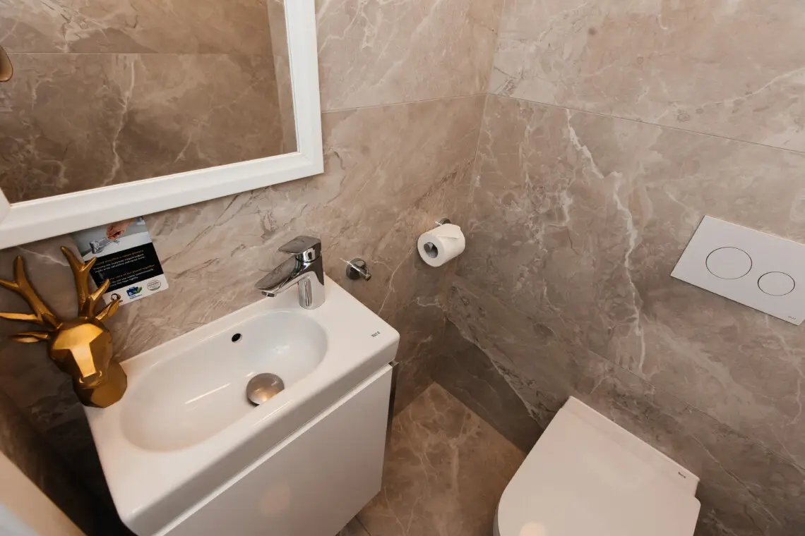 2395c071 66ee 4b5e b066 b3afe2f22e9b